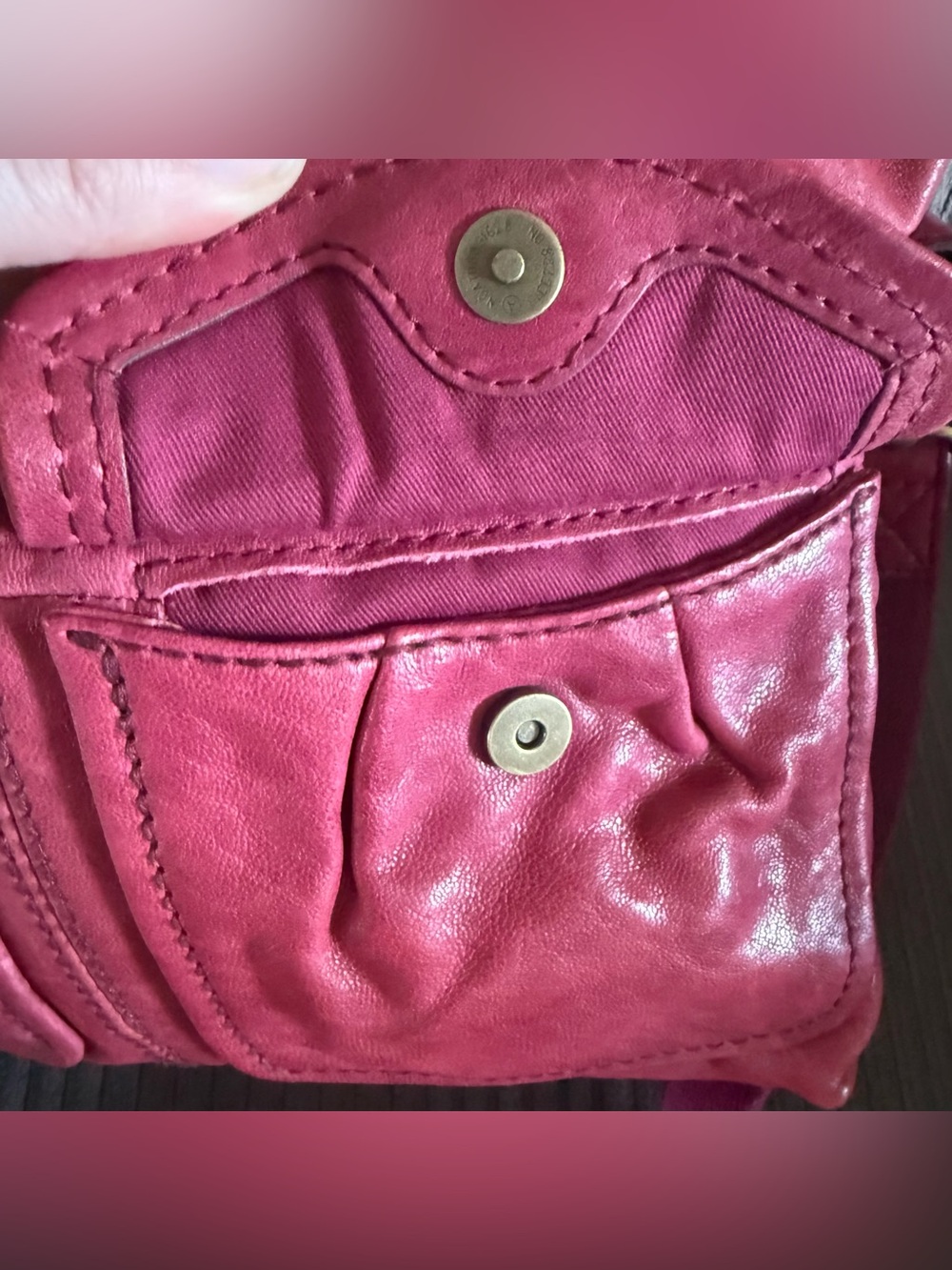 Large Fossil Maroon Leather Shoulder Bag Purse with Front Pockets and Key Fob - Picture 9 of 14
